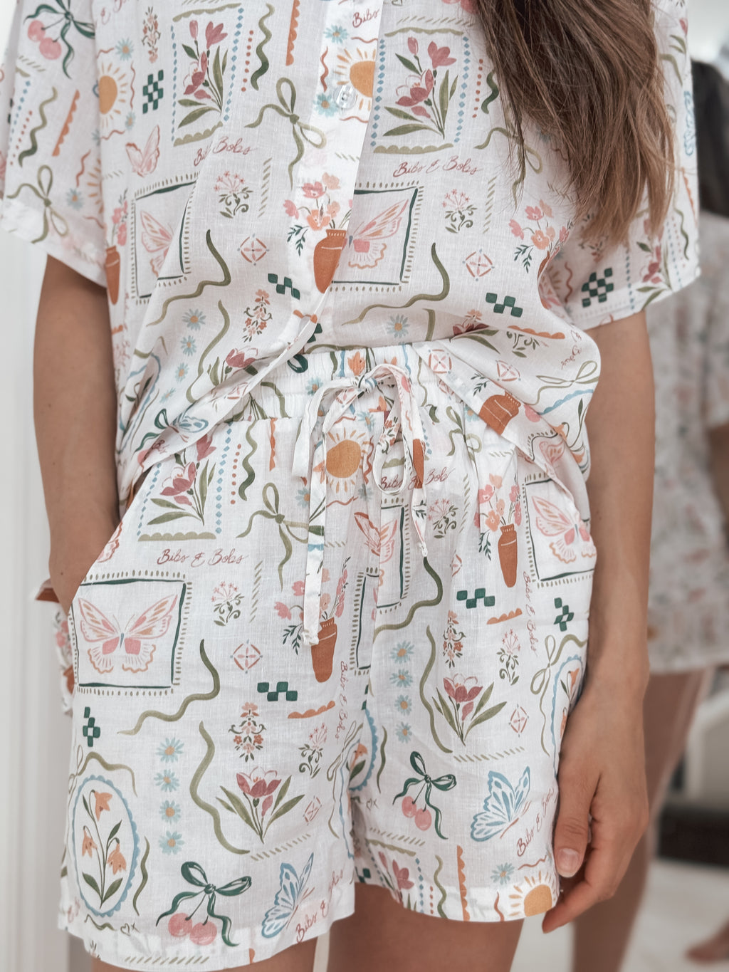 Secret Garden Meadow Shorts Adult