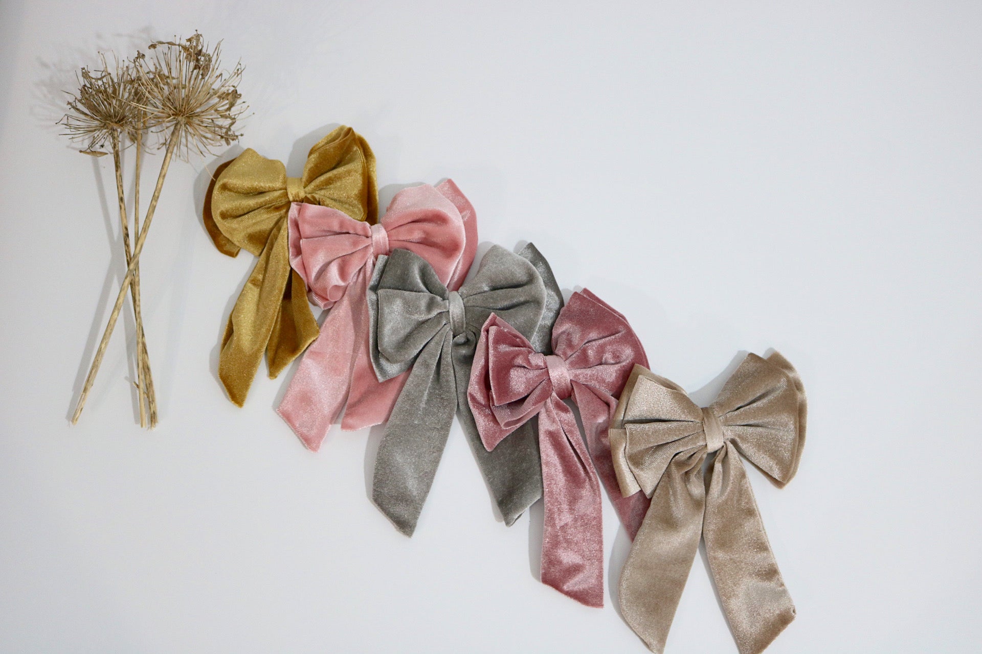 Sophia luxurious velvet double bow knot hair pin - Bibs and Bobs NZ